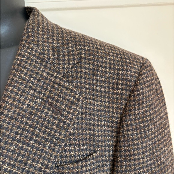 Made In Italy Wool/Cashmere Checkered Blazer​ - Picture 6 of 15